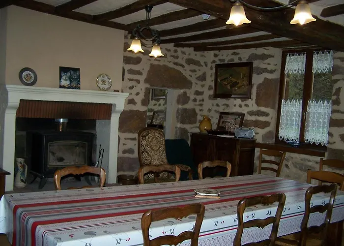 Casa de Férias Au Calme, Jardin, Cheminee, Proche Village Et Loisirs - Fr-1-410-170